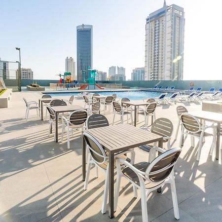 S Plaza Suites Hotel Seef Kültér fotó