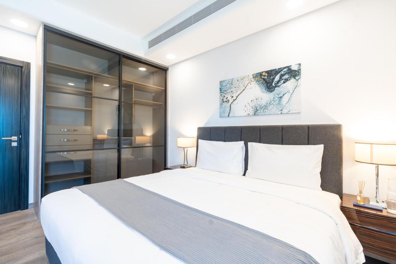 S Plaza Suites Hotel Seef Kültér fotó