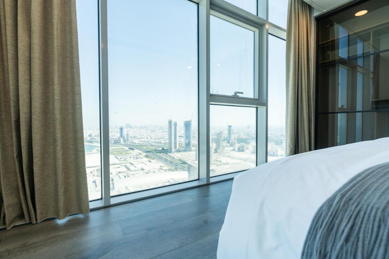 S Plaza Suites Hotel Seef Kültér fotó