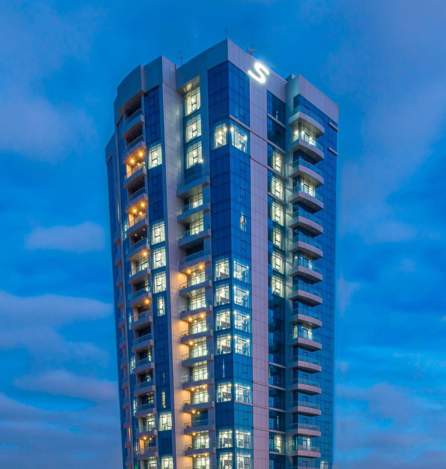 S Plaza Suites Hotel Seef Kültér fotó