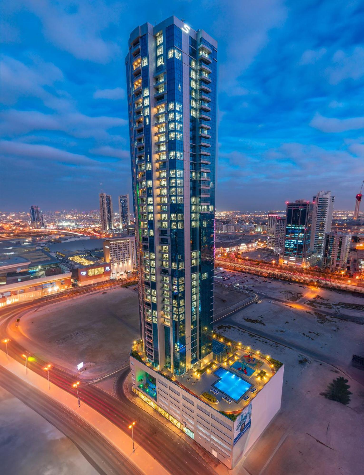 S Plaza Suites Hotel Seef Kültér fotó